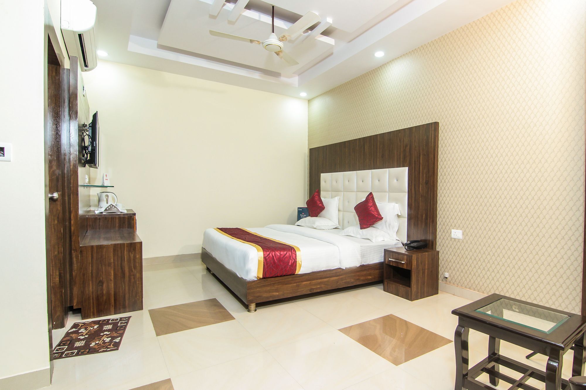 Capital O 23469 Hotel Ss Grandeur Lucknow Exterior foto