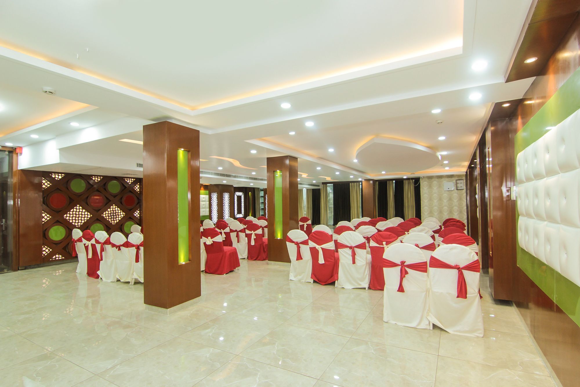Capital O 23469 Hotel Ss Grandeur Lucknow Exterior foto
